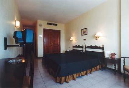 Al-Mar Hotel Algeciras Kamer foto